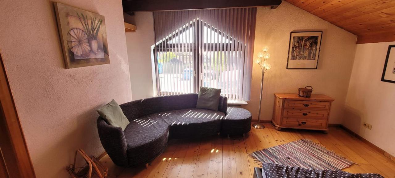 Ferienzimmer / Monteurzimmer นอมมาร์กอัมวาลลาร์ซี ภายนอก รูปภาพ